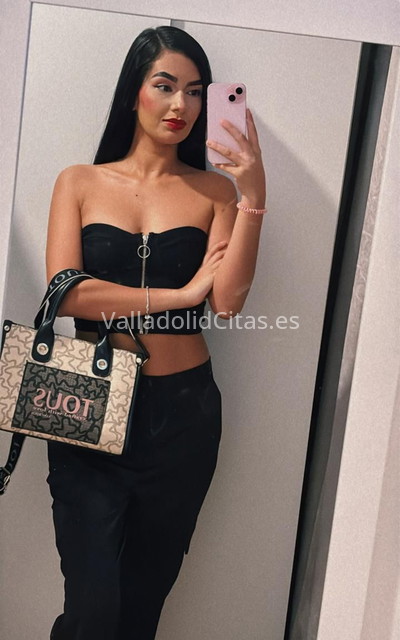 Laura, bella colombiana . 672958028. Citas en VALLADOLID, VALLADOLID. www.valladolidcitas.es.