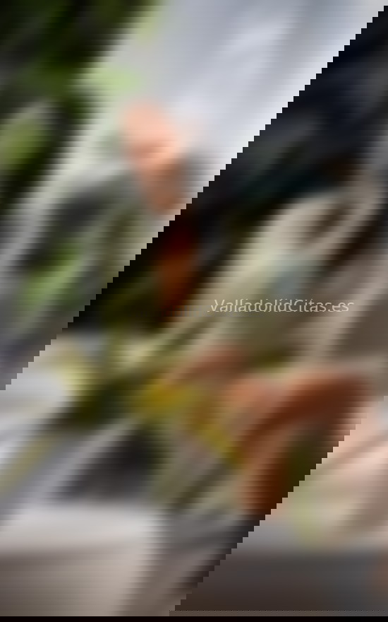 Adriana, decidida, cercana y culta. 603283588. Citas en VALLADOLID, VALLADOLID. www.valladolidcitas.es.