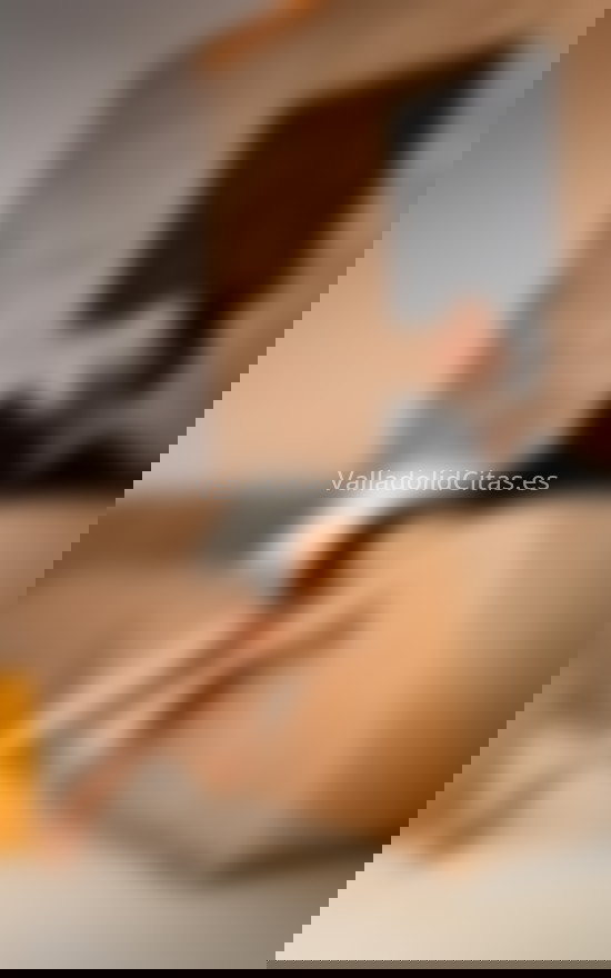 Adriana, decidida, cercana y culta. 603283588. Citas en VALLADOLID, VALLADOLID. www.valladolidcitas.es.