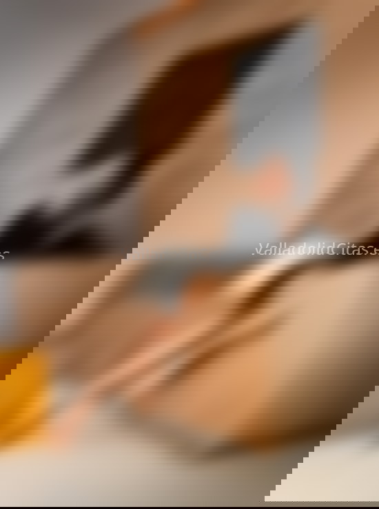 Adriana, decidida, cercana y culta. 603283588. Citas en VALLADOLID, VALLADOLID. www.valladolidcitas.es.