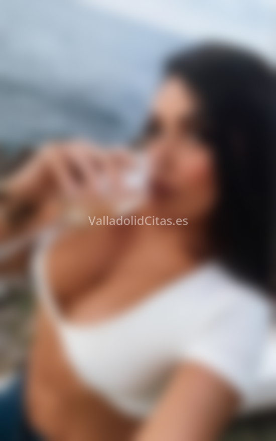 Ariadna, morena aventurera. 613968258. Citas en VALLADOLID, VALLADOLID. www.valladolidcitas.es.