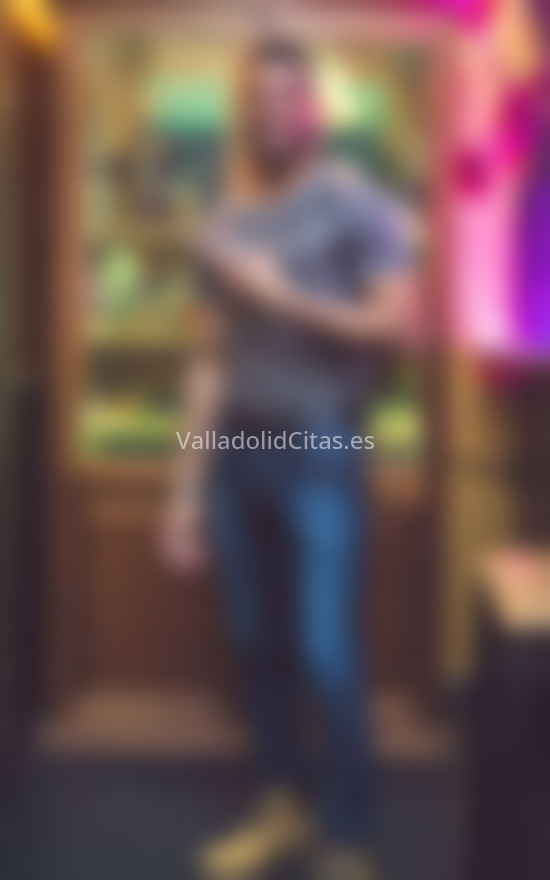 Nairon, chico cubano. 602640002. Citas en VALLADOLID, VALLADOLID. www.valladolidcitas.es.