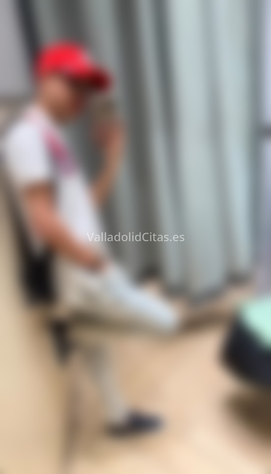 Aron, de paso por la ciudad. 691248835. Citas en VALLADOLID, VALLADOLID. www.valladolidcitas.es.
