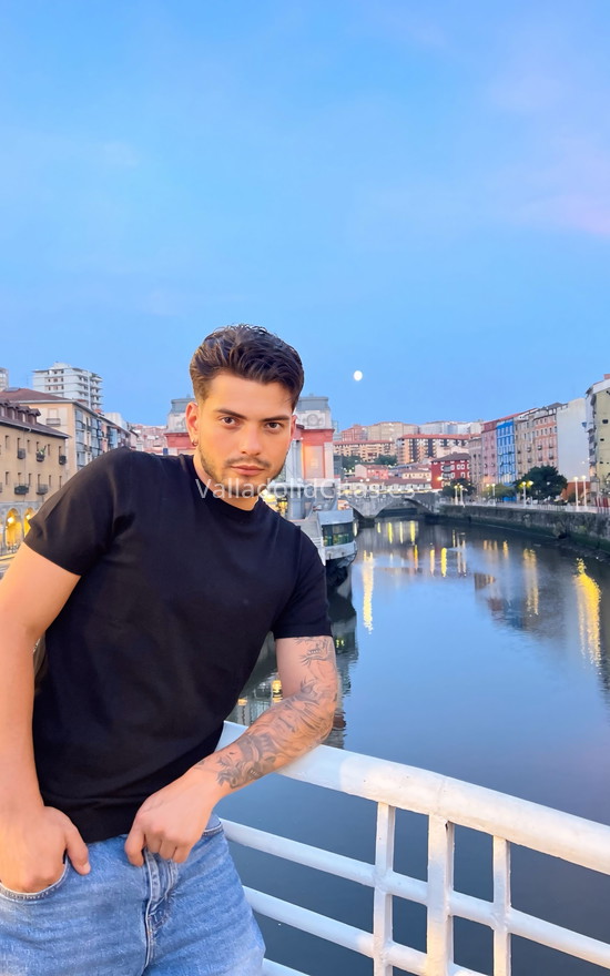 Felipe, colombiano recién llegado. 624048920. Citas en VALLADOLID, VALLADOLID. www.valladolidcitas.es. Felipe, colombiano recién llegado. 624048920. Citas en VALLADOLID, VALLADOLID. www.valladolidcitas.es.