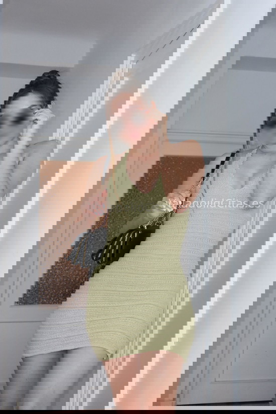 Camila, joven colombiana . 602175458. Citas en VALLADOLID, VALLADOLID. www.valladolidcitas.es.