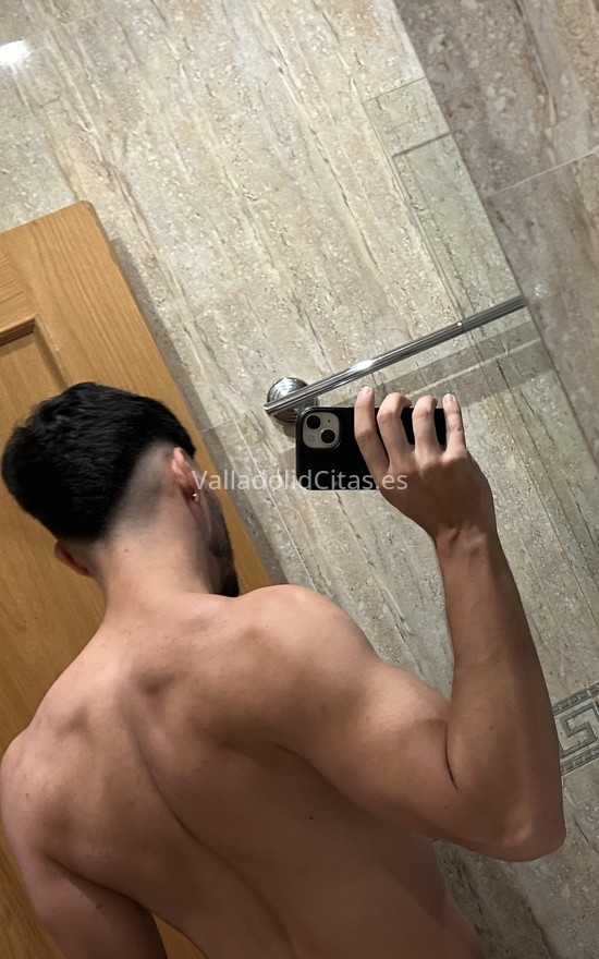 Andrés, colombiano masculino . 672327554. Citas en VALLADOLID, VALLADOLID. www.valladolidcitas.es.