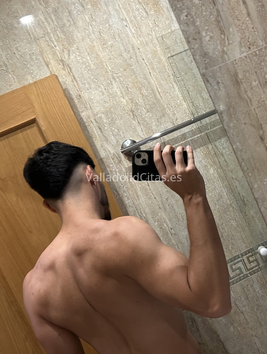 Andrés, colombiano masculino . 672327554. Citas en VALLADOLID, VALLADOLID. www.valladolidcitas.es.