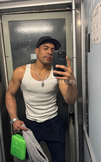 Aron, venezolano. 677357049. Citas en VALLADOLID, VALLADOLID. www.valladolidcitas.es.