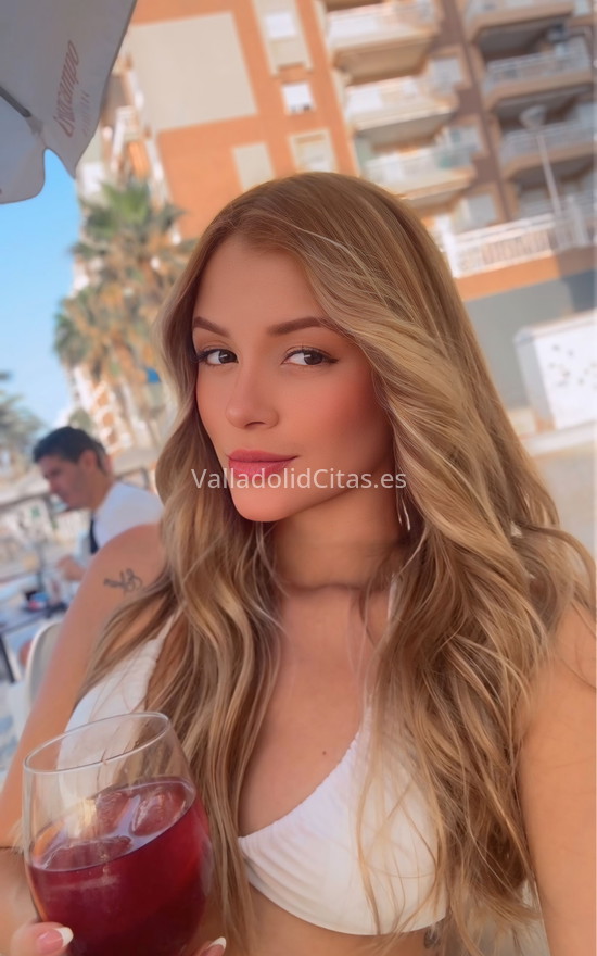 Luna, rubia brasileña . 624569271. Citas en VALLADOLID, VALLADOLID. www.valladolidcitas.es.